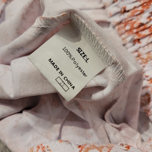 ✨️High Rise Floral Shorts - Picture 4 of 4